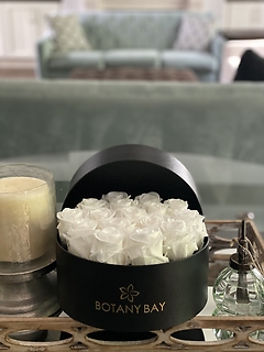 Luxury Round White Rose Box